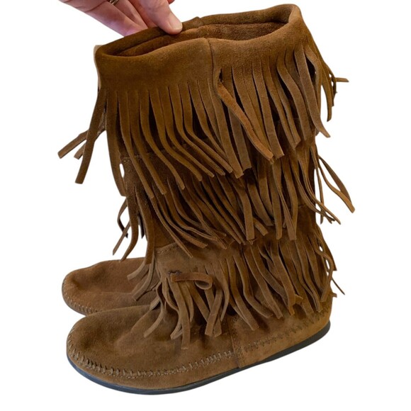 MINNETONKA Womens US 9 Moccasin Boots 1632 Brown Suede 3-Layer Fringe EUC - Picture 3 of 9